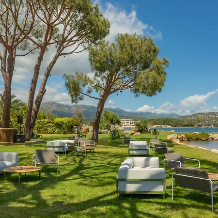 Casa Santini X Roc Seven Hotel 4*