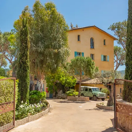 Casa Santini X Roc Seven Hotel 4*