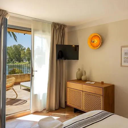 Casa Santini X Roc Seven Hotel