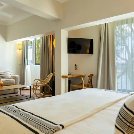 Casa Santini X Roc Seven Hotel