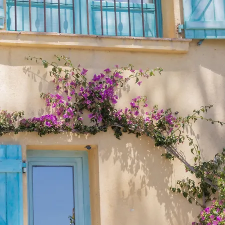 Casa Santini X Roc Seven Hotel