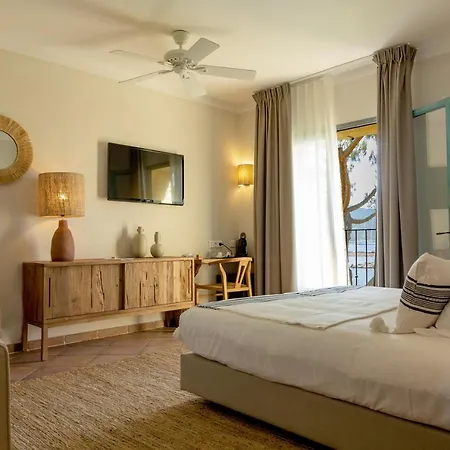 Casa Santini X Roc Seven Hotel