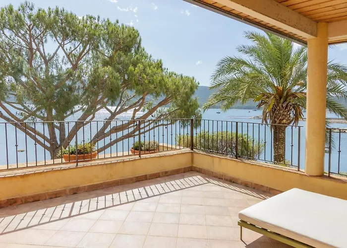 Casa Santini X Roc Seven 4* Porto-Vecchio