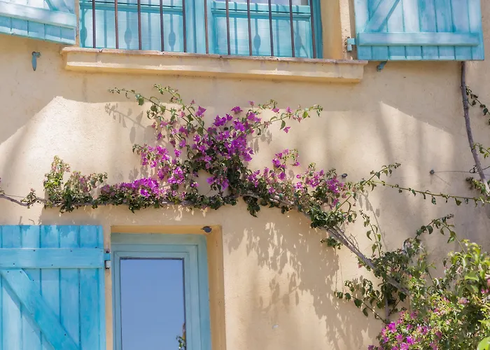 Casa Santini X Roc Seven Hotel